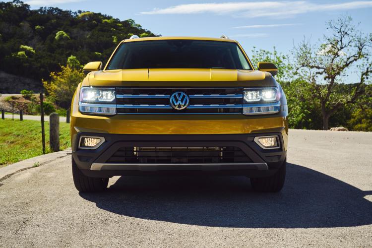 The all-new 2018 Volkswagen Atlas rolls in with 8 attributes you'll love... as well as a significant shortcoming