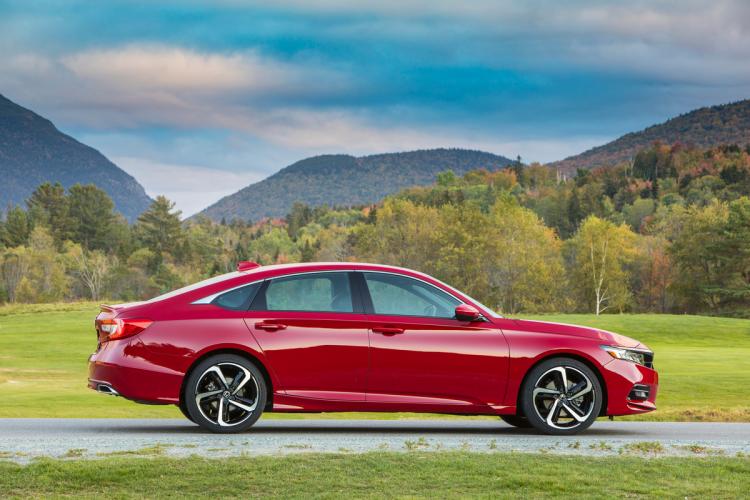 The 2018 Honda Accord comes with 8 great traits... but there's also a significant flaw to consider